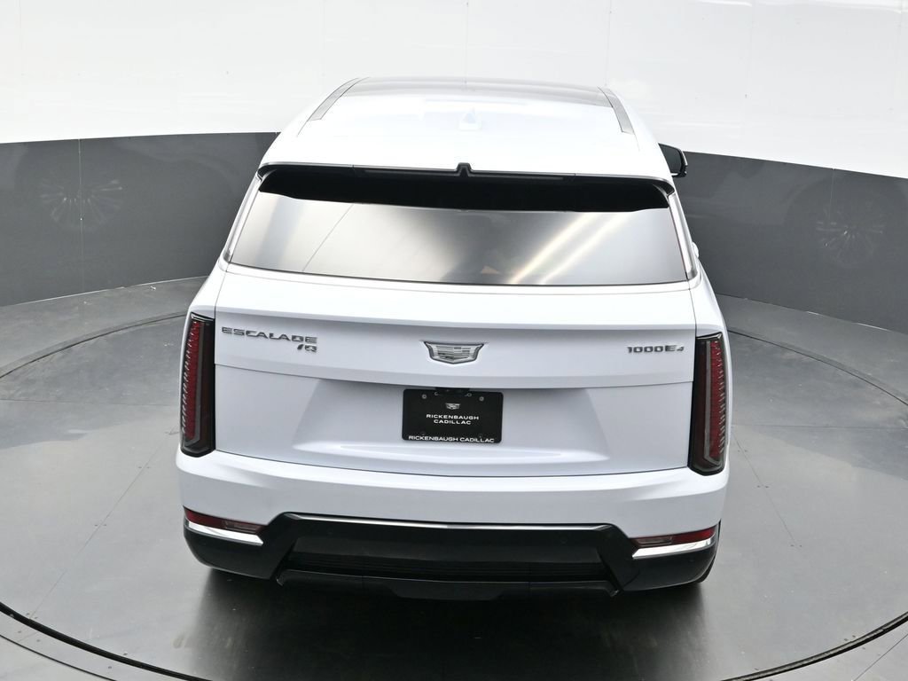 New 2026 Vibrant White Tricoat Cadillac Luxury image 21