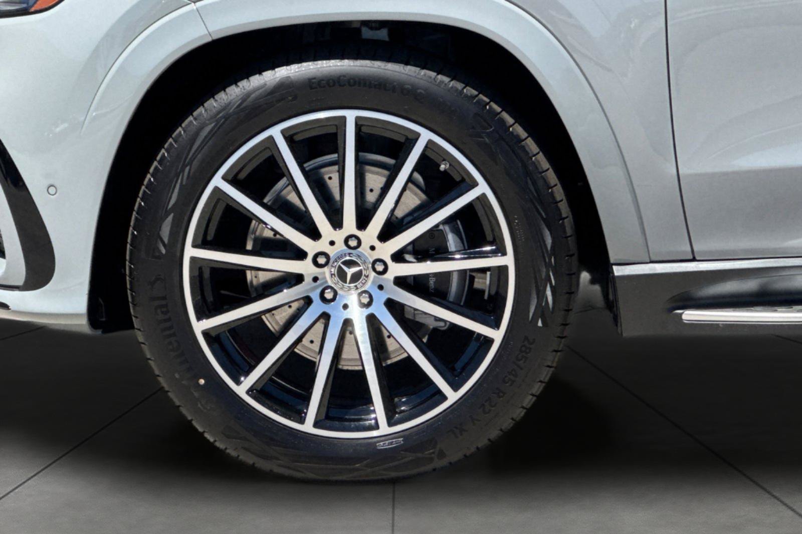 New 2026 MANUFAKTUR Alpine Grey Mercedes-Benz GLS 450 image 5