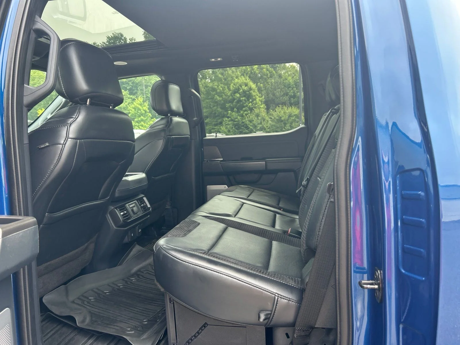 Used 2022 Atlas Blue Metallic Ford Raptor image 7