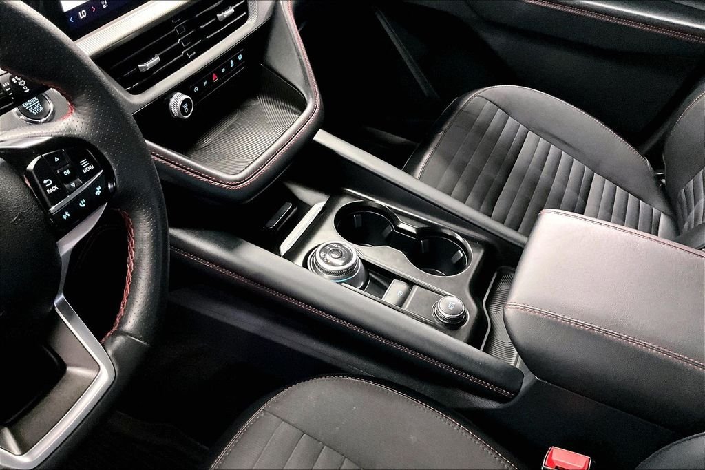Used 2025 Red Metallic Ford ST-Line image 8
