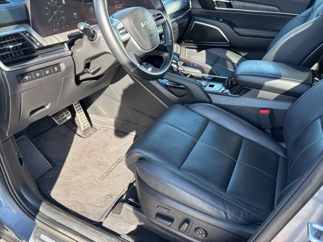 Used 2024 Silver Kia SX image 19