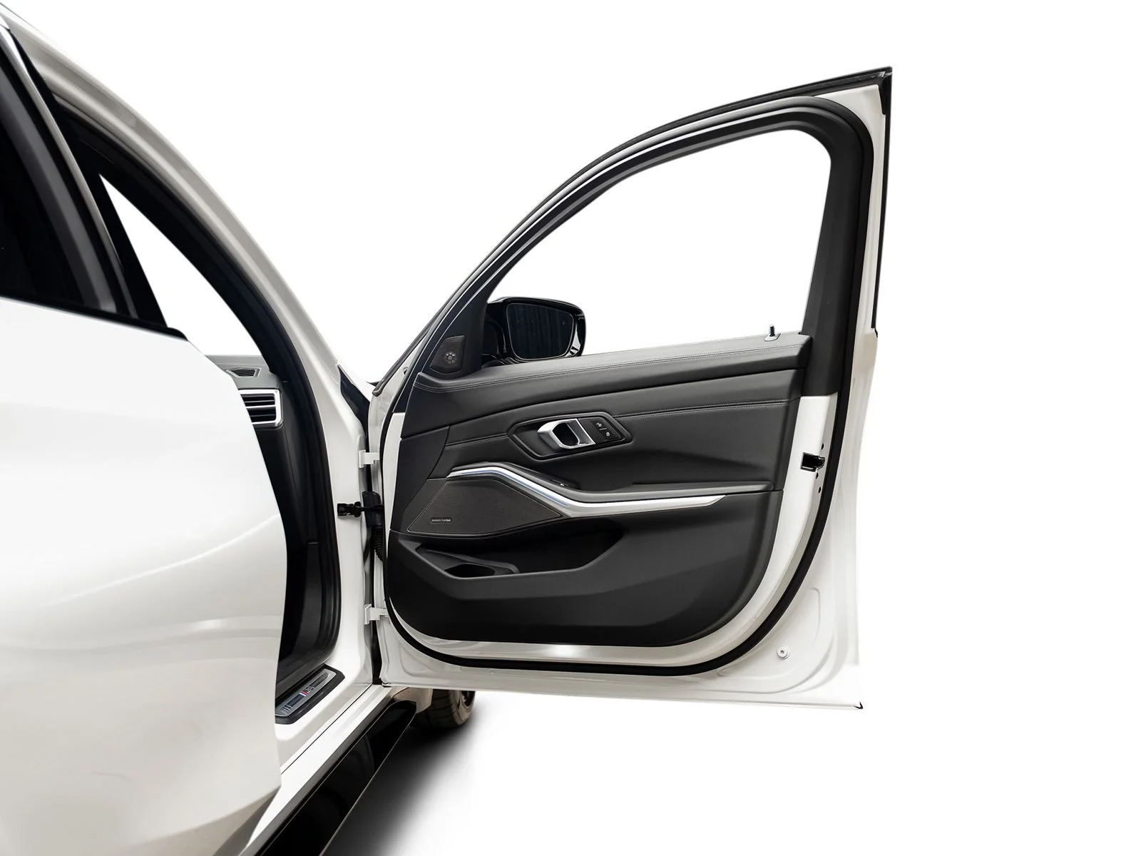 Used 2025 White BMW Competition image 65