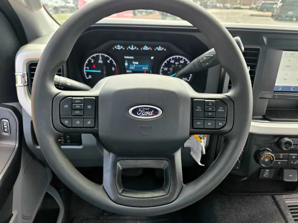 2025 Ford F-550 Super Duty Chassis Cab XL - Photo 68