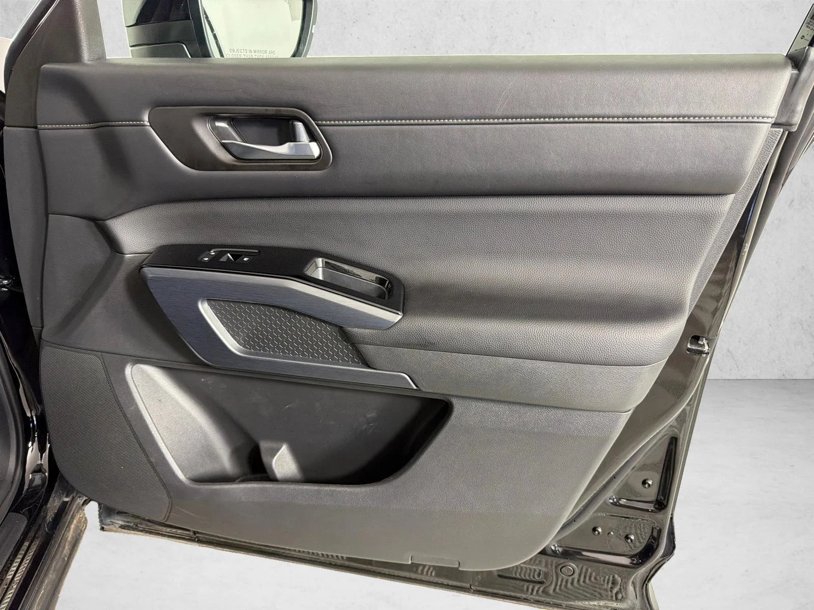 Used 2025 Black Nissan SL image 15