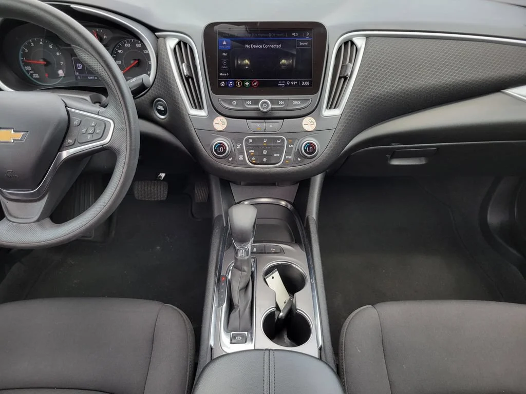 Used 2024 Summit White Chevrolet 1LT image 17