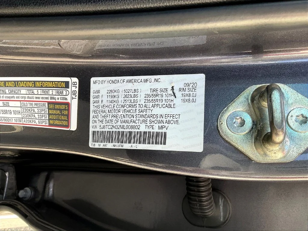 Used 2021 Majestic Black Pearl Acura Base image 19