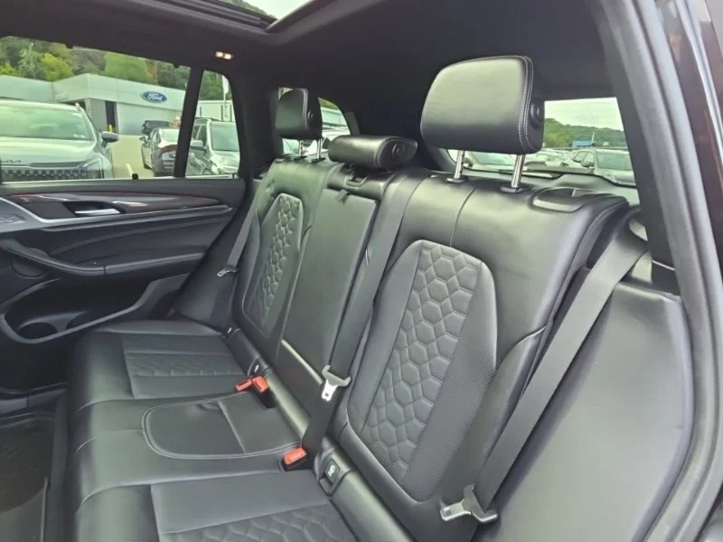 Used 2020 Black BMW M image 22