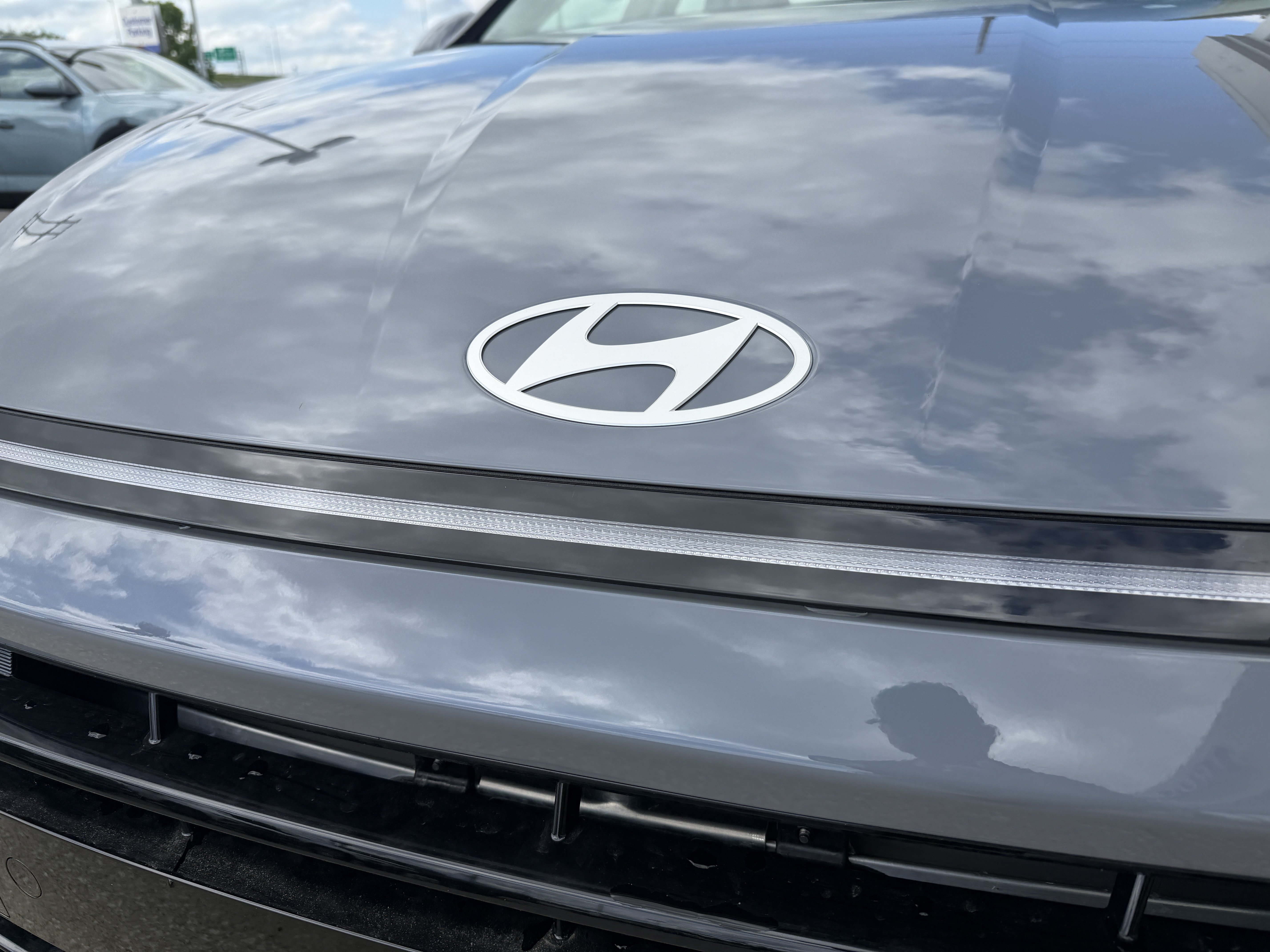 Used 2026 Transmission Blue Hyundai SE image 15