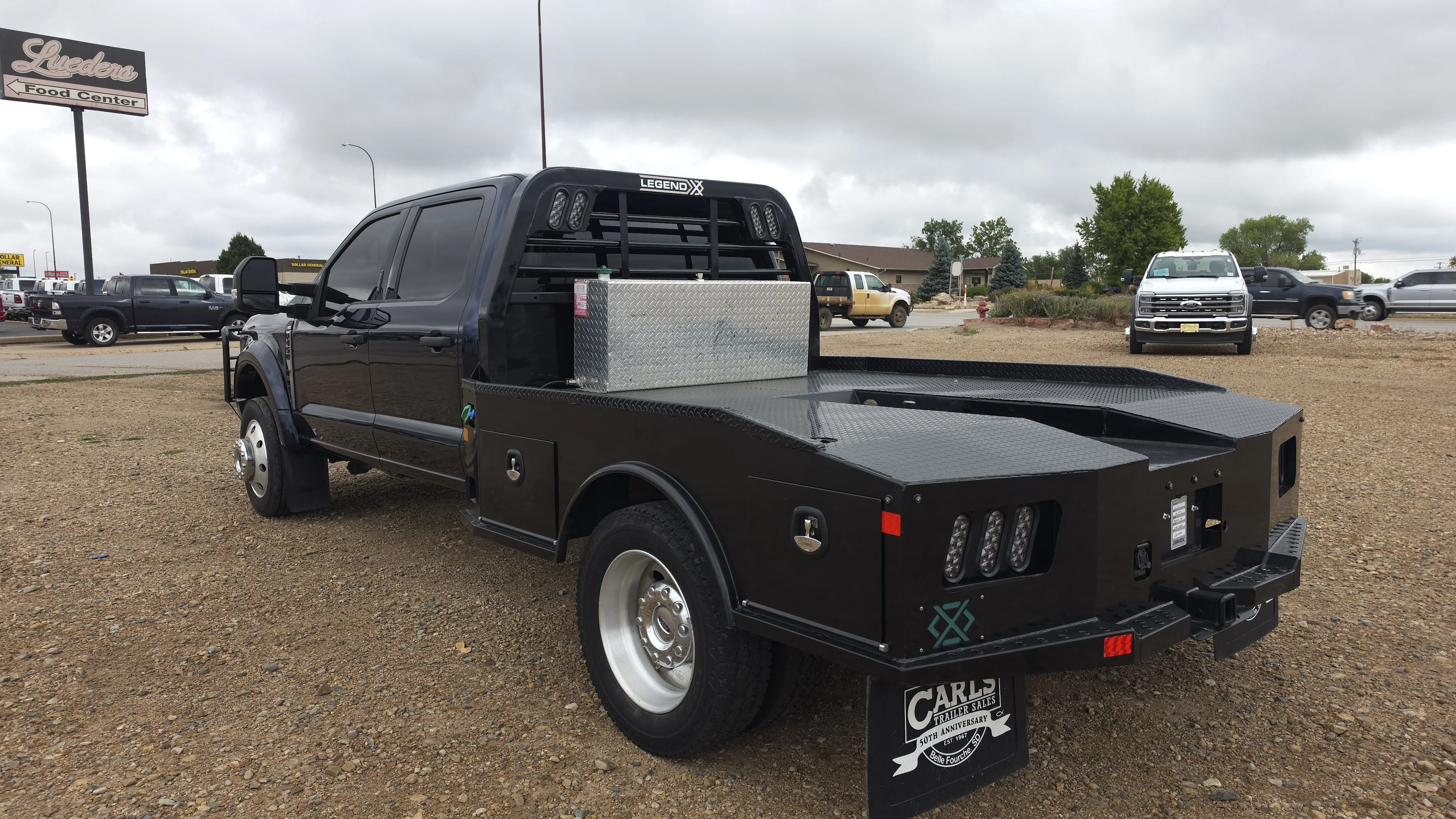 Used 2023 Blue Ford XLT image 3