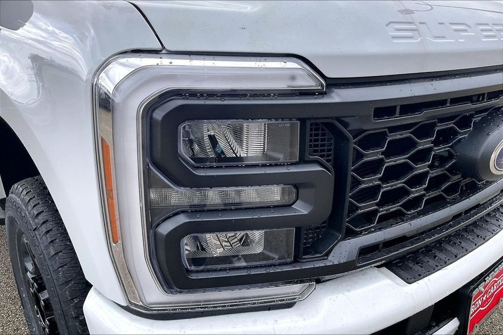 New 2026 Ford Super Duty F-250 XL 4D Crew Cab