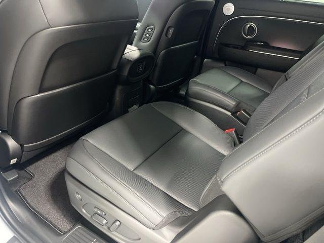 New 2026 White Hyundai Calligraphy FWD image 32