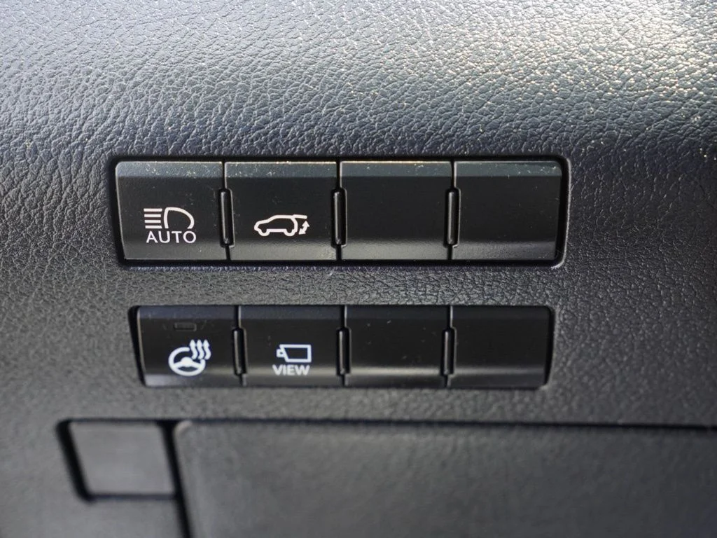 Certified Used 2020 White Lexus 350L image 12