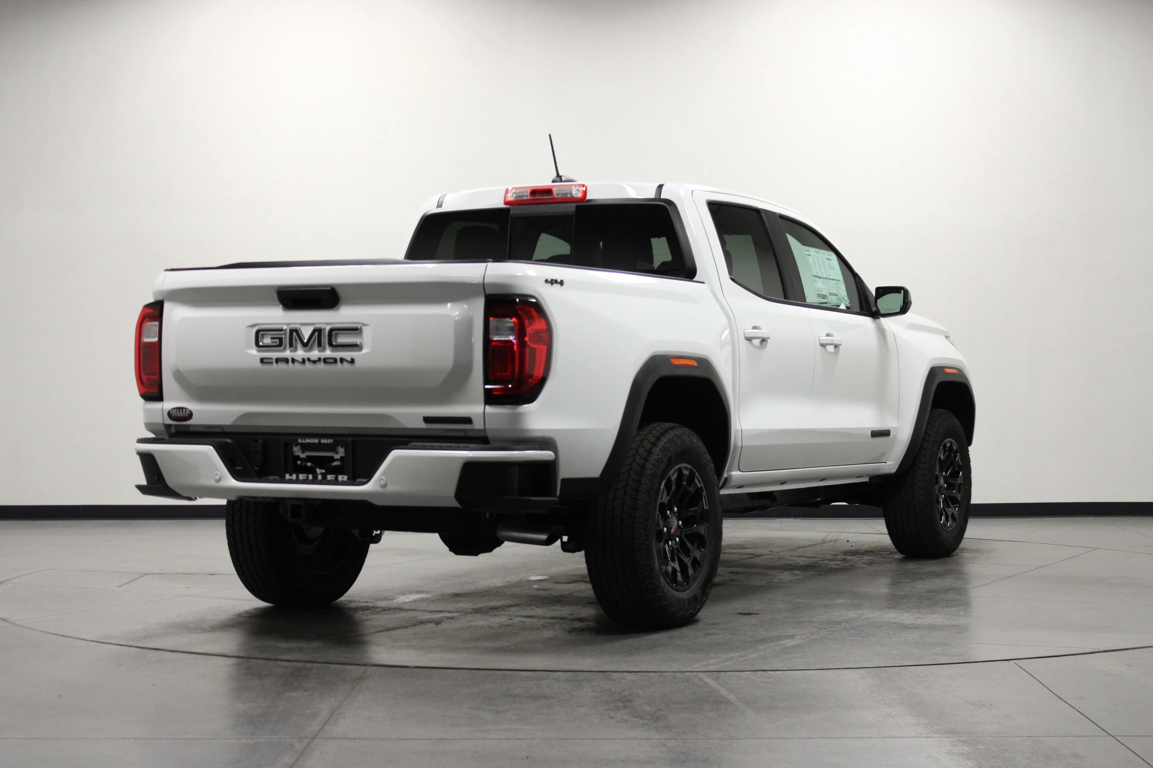 New 2026 Summit White GMC Elevation image 4