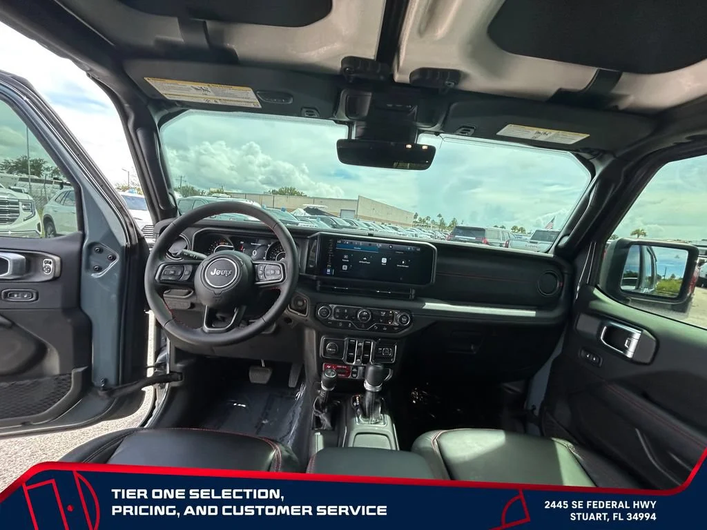 Used 2024 Gray Jeep 4-Door Recon 4x4 image 27