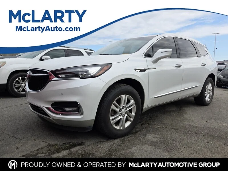 Used 2018 White Frost BUICK PREMIUM GROUP image 1