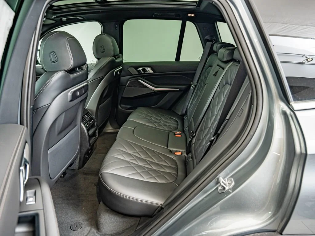 2026 BMW X5 50e - Photo 33