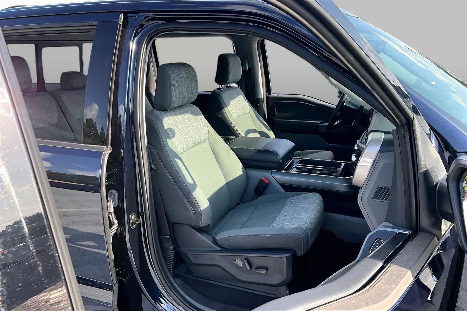 Used 2023 Antimatter Blue Metallic Ford XLT image 9