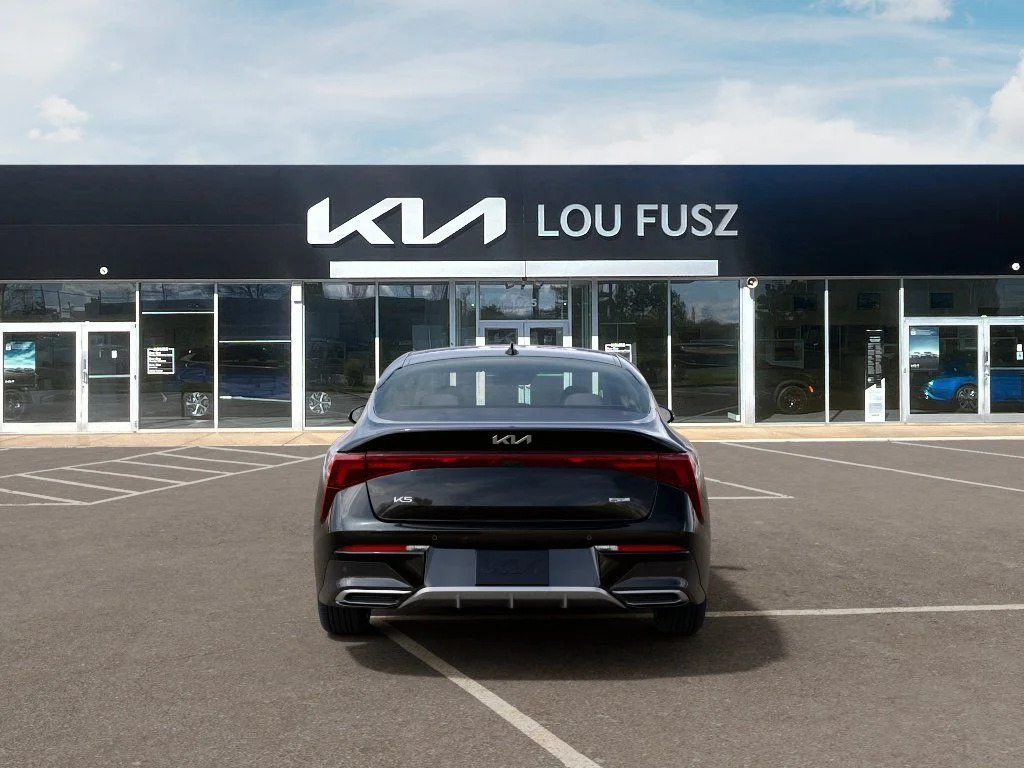 New 2026 Aurora Black Pearl Kia GT-Line FWD image 5
