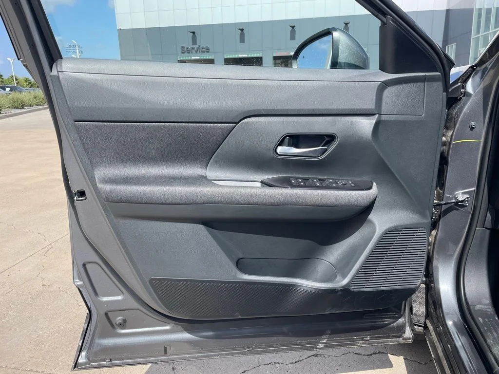2025 Nissan Kicks SV AWD - Photo 15