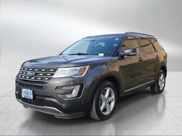 Used 2017 Magnetic Ford XLT image 7