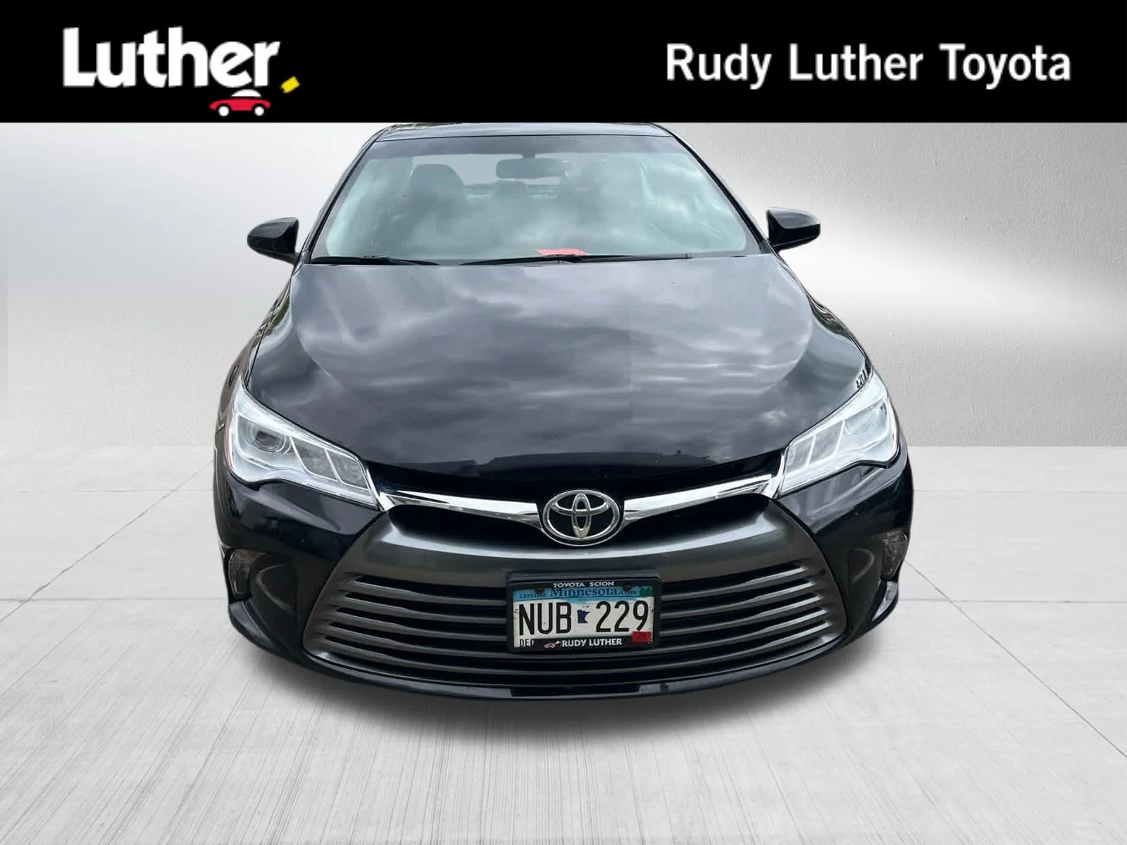 2017 Toyota Camry 3.5 Auto V6 XLE's photo
