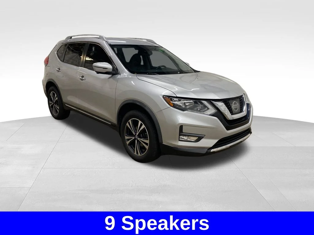 Used 2017 Silver Nissan SL image 5