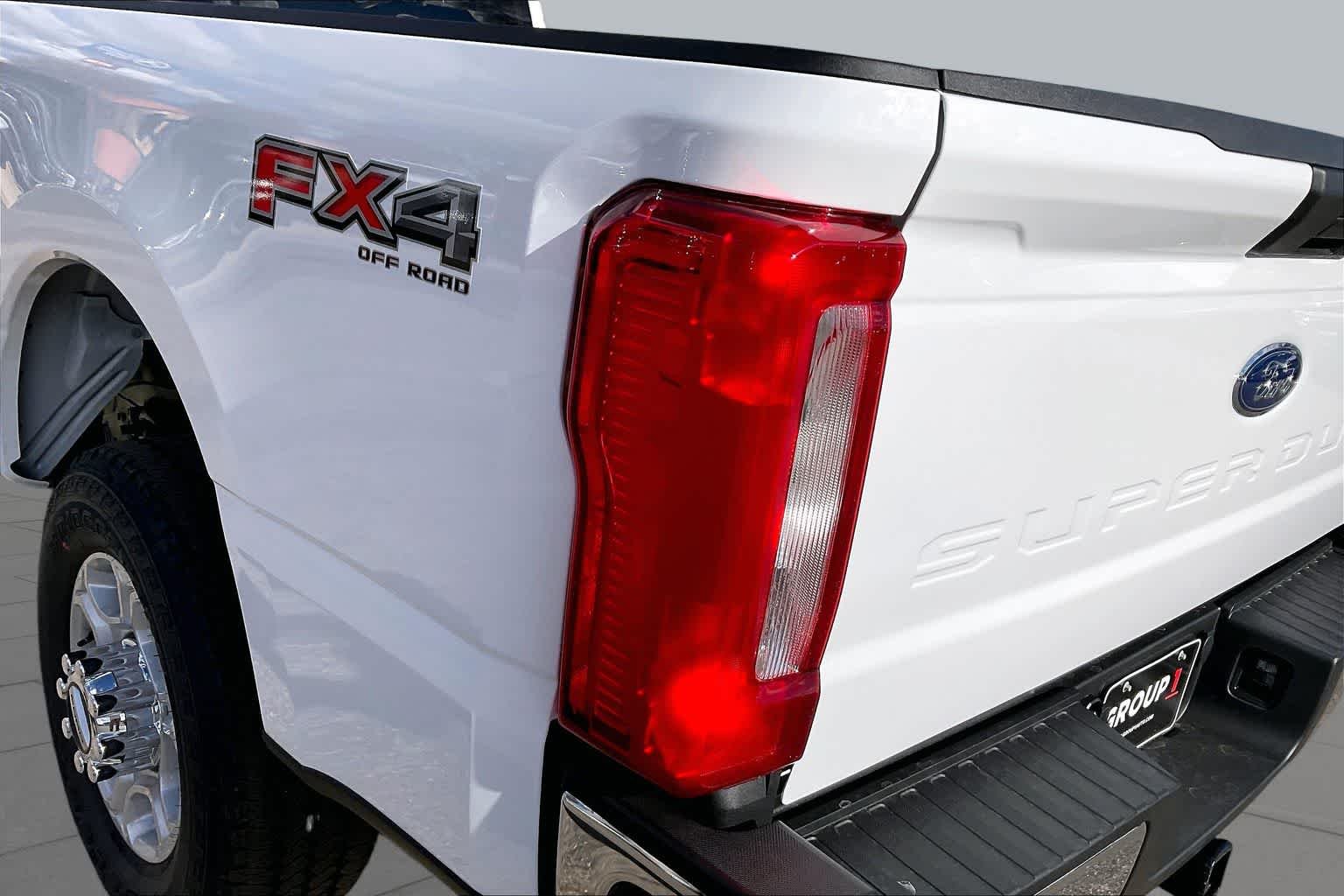 New 2026 Z1/OXFORD WHITE Ford XLT image 14