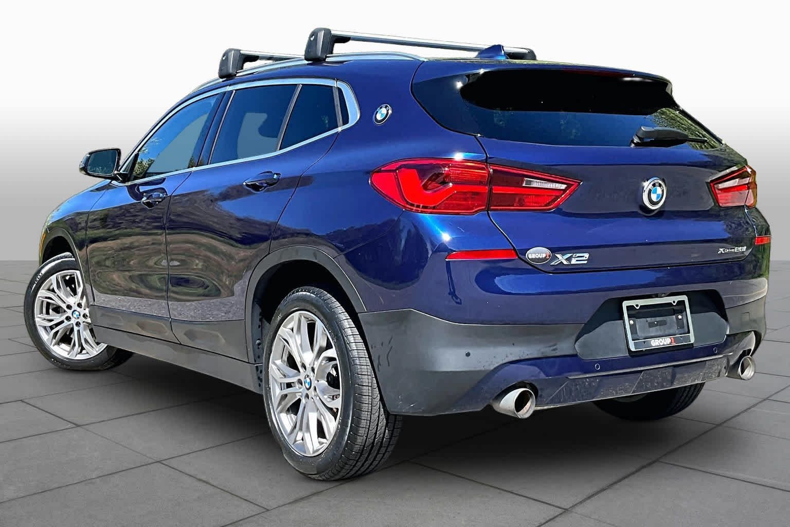 Used 2019 Mediterranean Blue Metallic BMW xDrive28i image 12