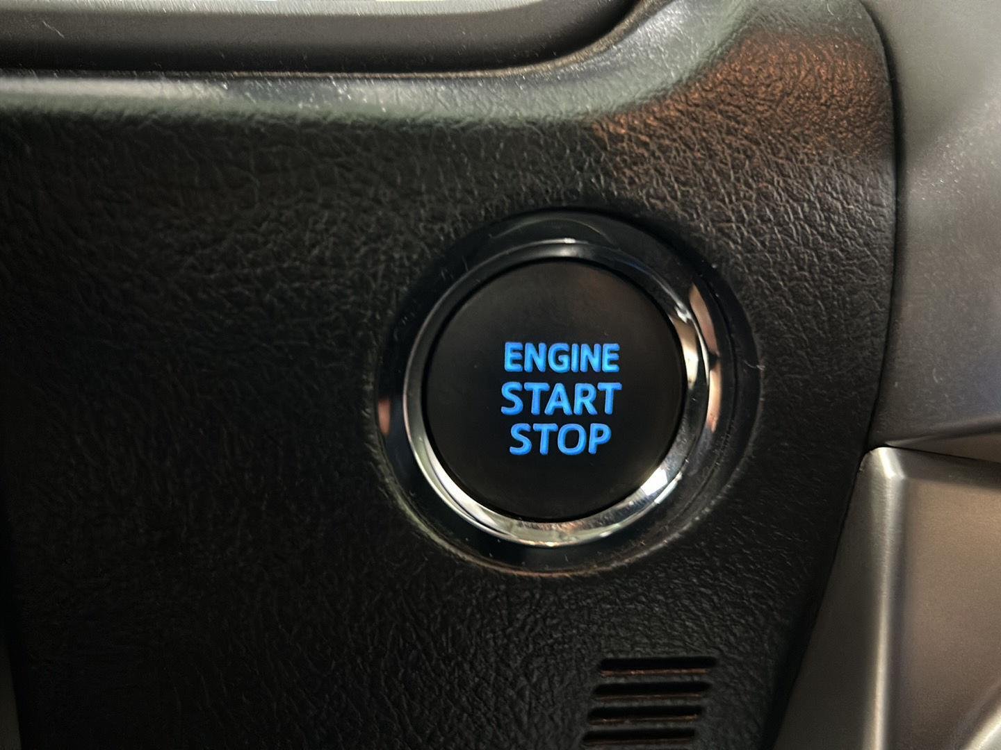 Used 2023 Ice Cap Toyota SR5 image 23