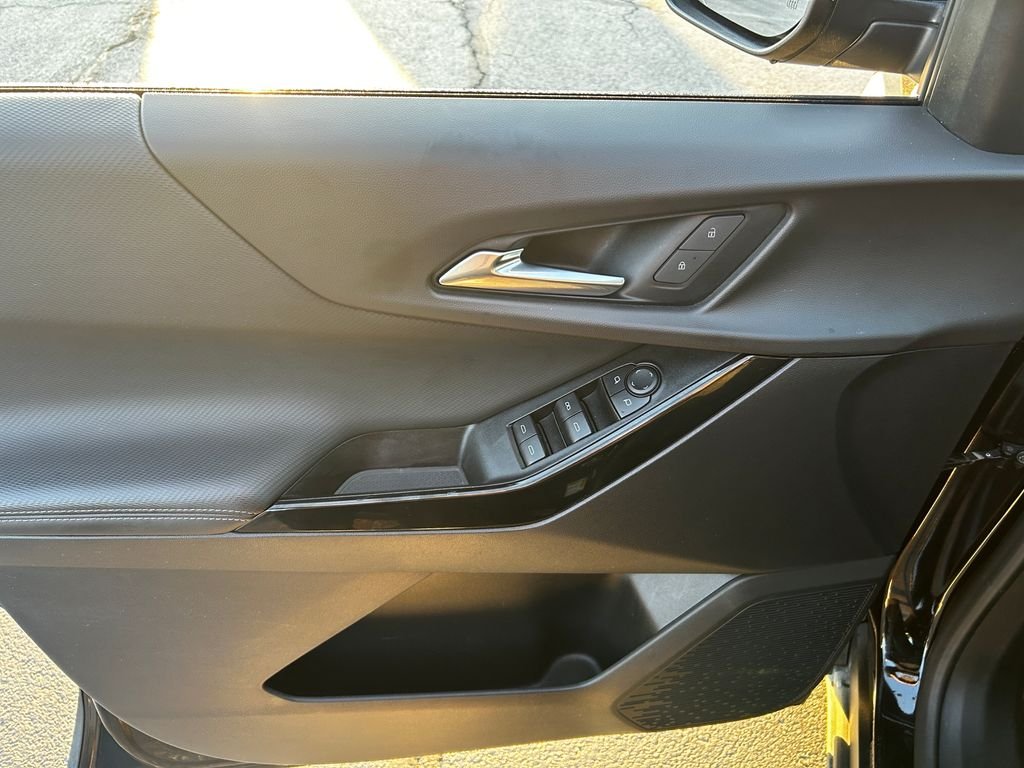 Used 2025 Black Metallic Chevrolet LT image 10