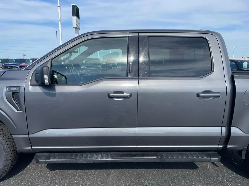 Used 2023 Gray Ford XLT image 30