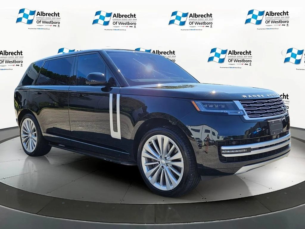 Used 2023 Black Land Rover First Edition image 7