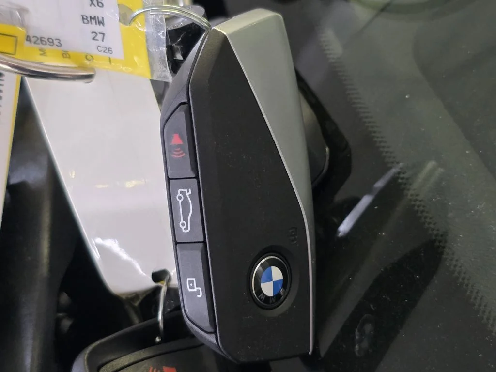 New 2026 White BMW eDrive40 image 27