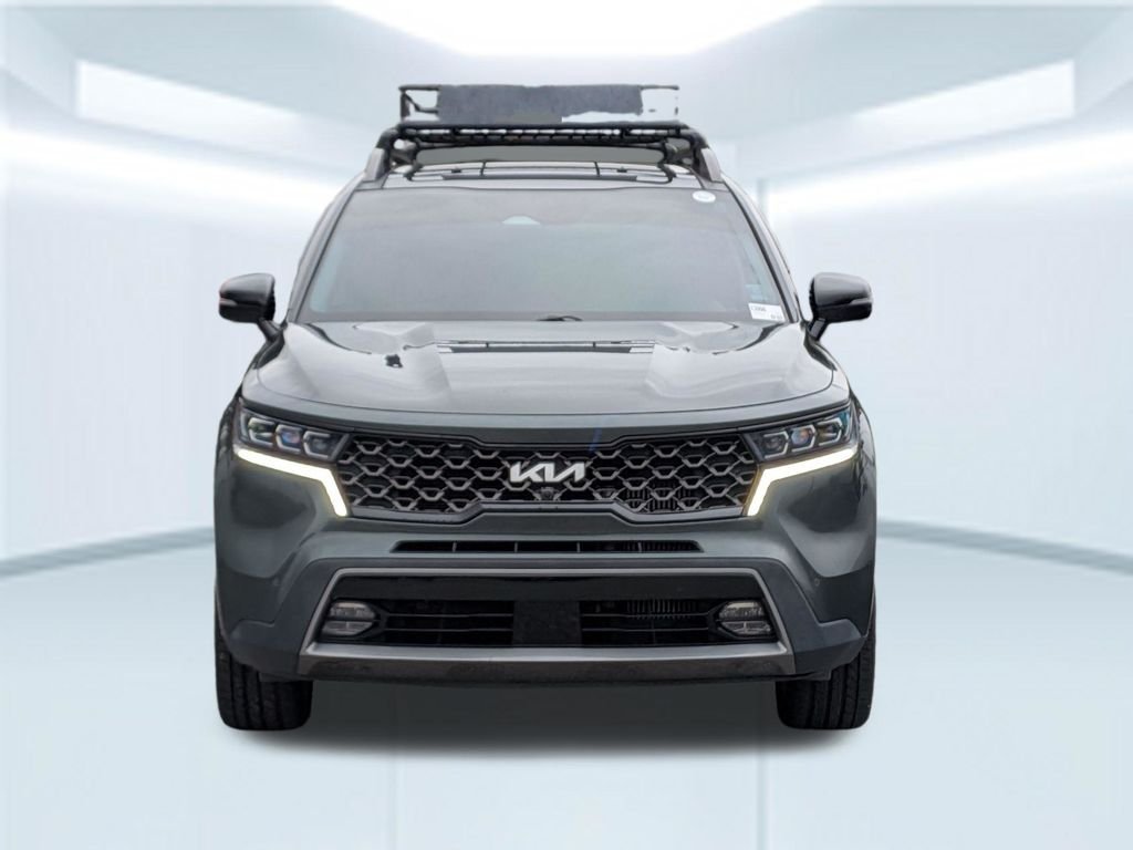 Used 2023 Green Kia X-Line SX Prestige image 10