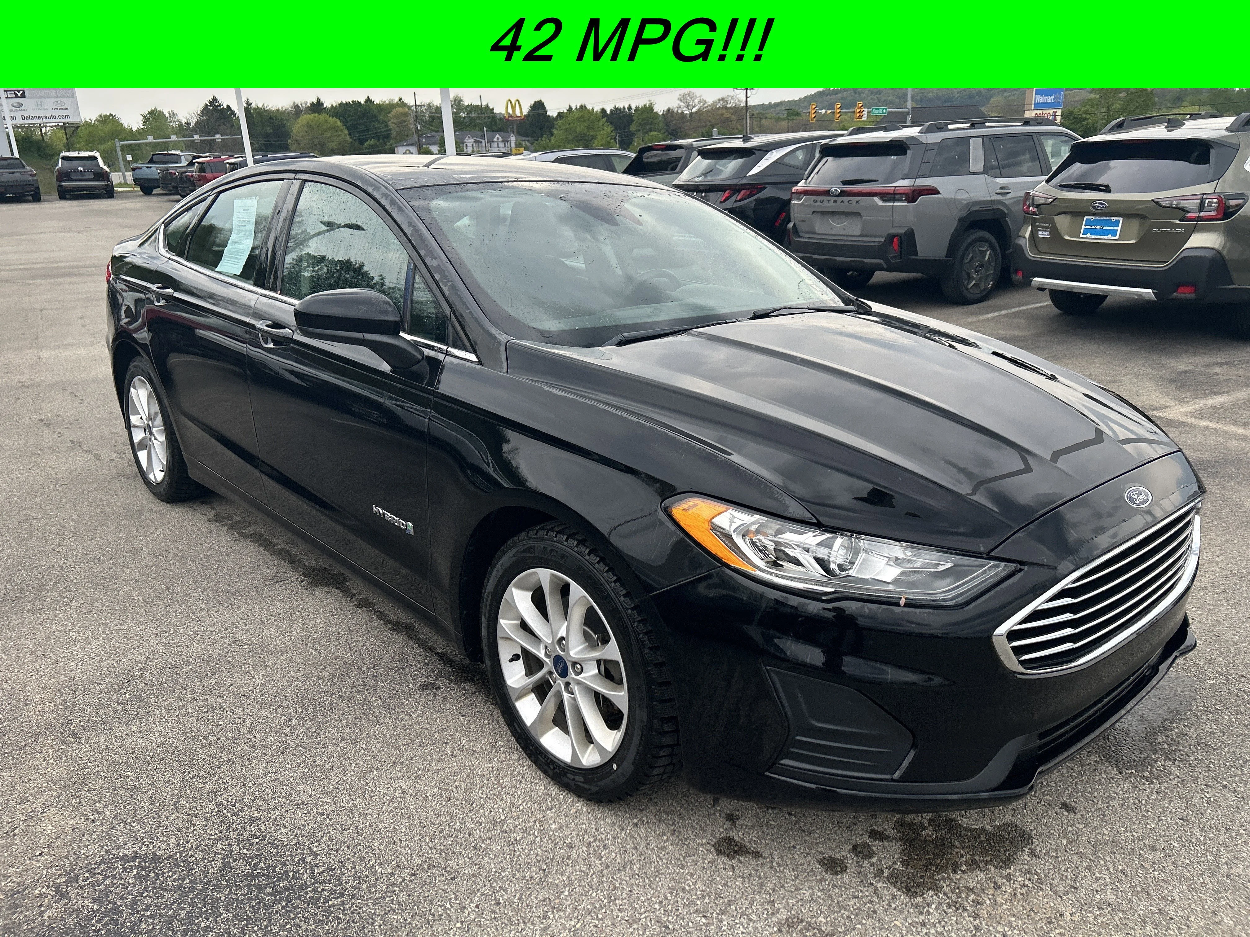 2019 Ford Fusion SE's photo