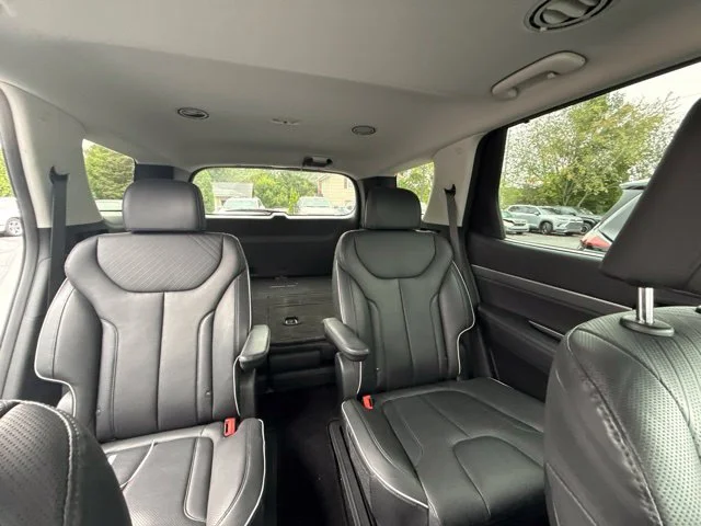 Used 2025 Silver Hyundai SEL Premium image 20