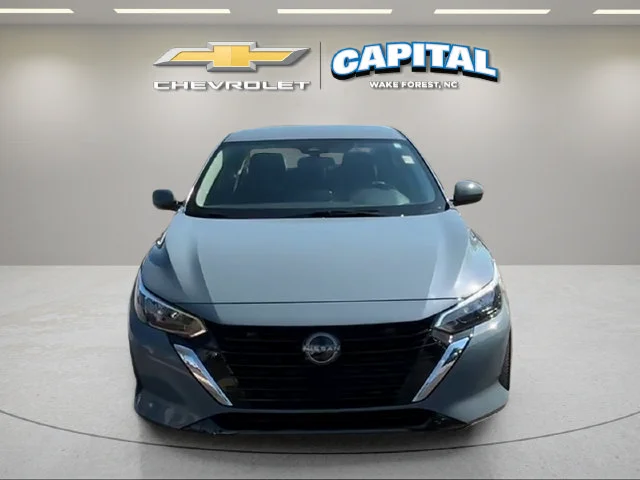 Used 2025  Nissan SV image 8