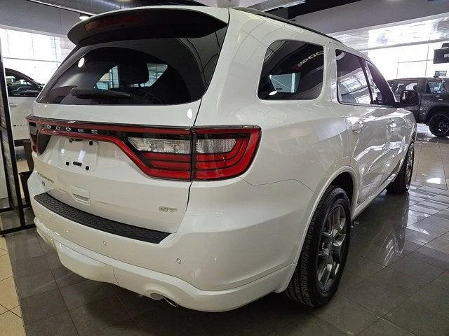 New 2026 White Knuckle Clear-Coat Exterior Paint Dodge GT Plus HEMI V8 image 4