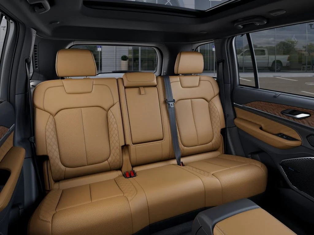 2025 Jeep Grand Cherokee Summit - Photo 16