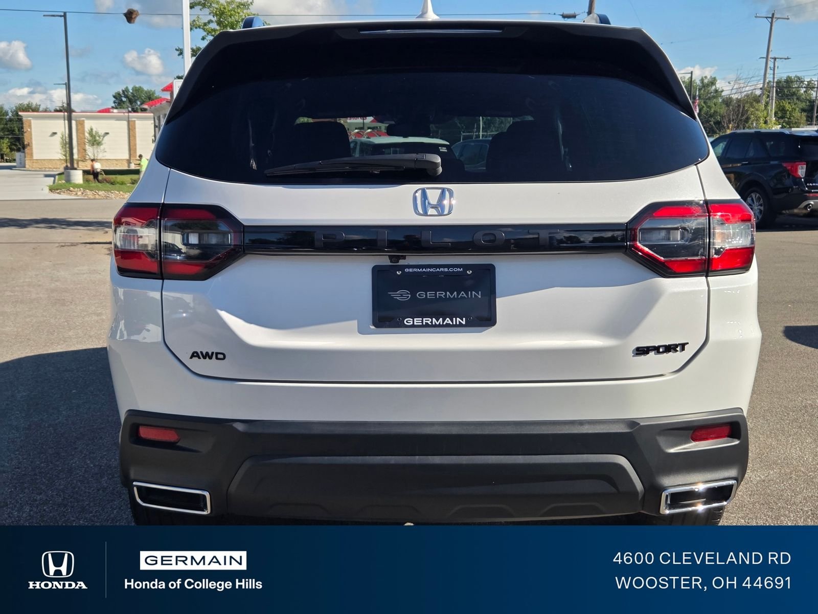 Used 2025 Platinum White Pearl Honda Sport image 17