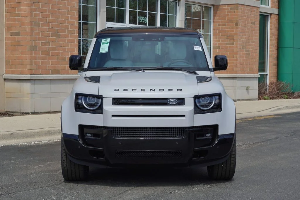 New 2026 Borasco Grey Land Rover X-Dynamic SE image 4