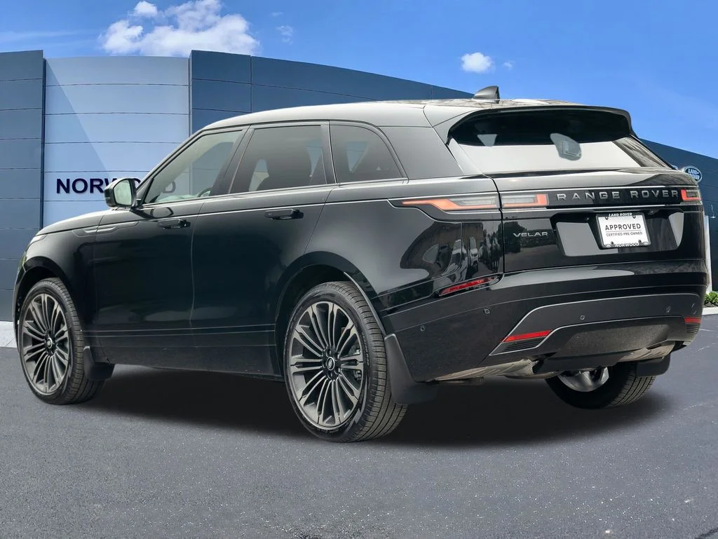 Certified Used 2026 Black Land Rover Dynamic SE image 6