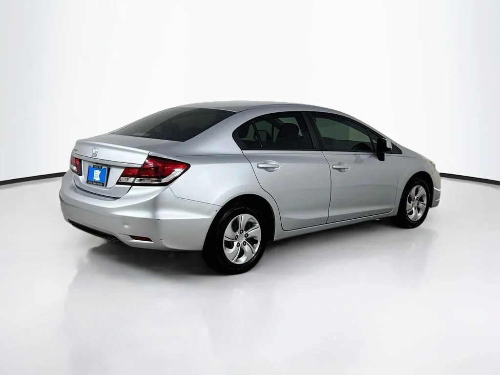 Used 2013 Silver Honda LX image 7