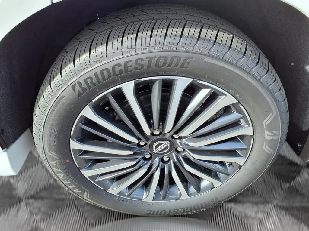 New 2026 Everest White TriCoat Nissan Platinum Reserve image 20