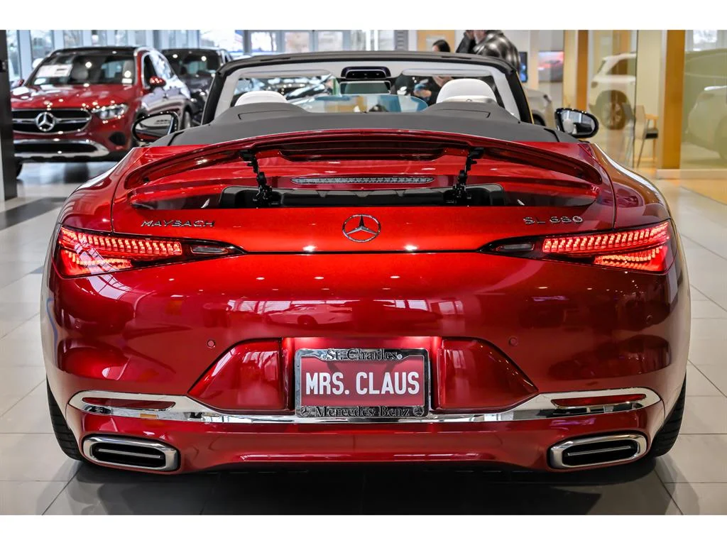 New 2026 MANUFAKTUR garnet red metallic (Red Ambiance) Mercedes-Benz Mercedes-Maybach SL 680 image 9