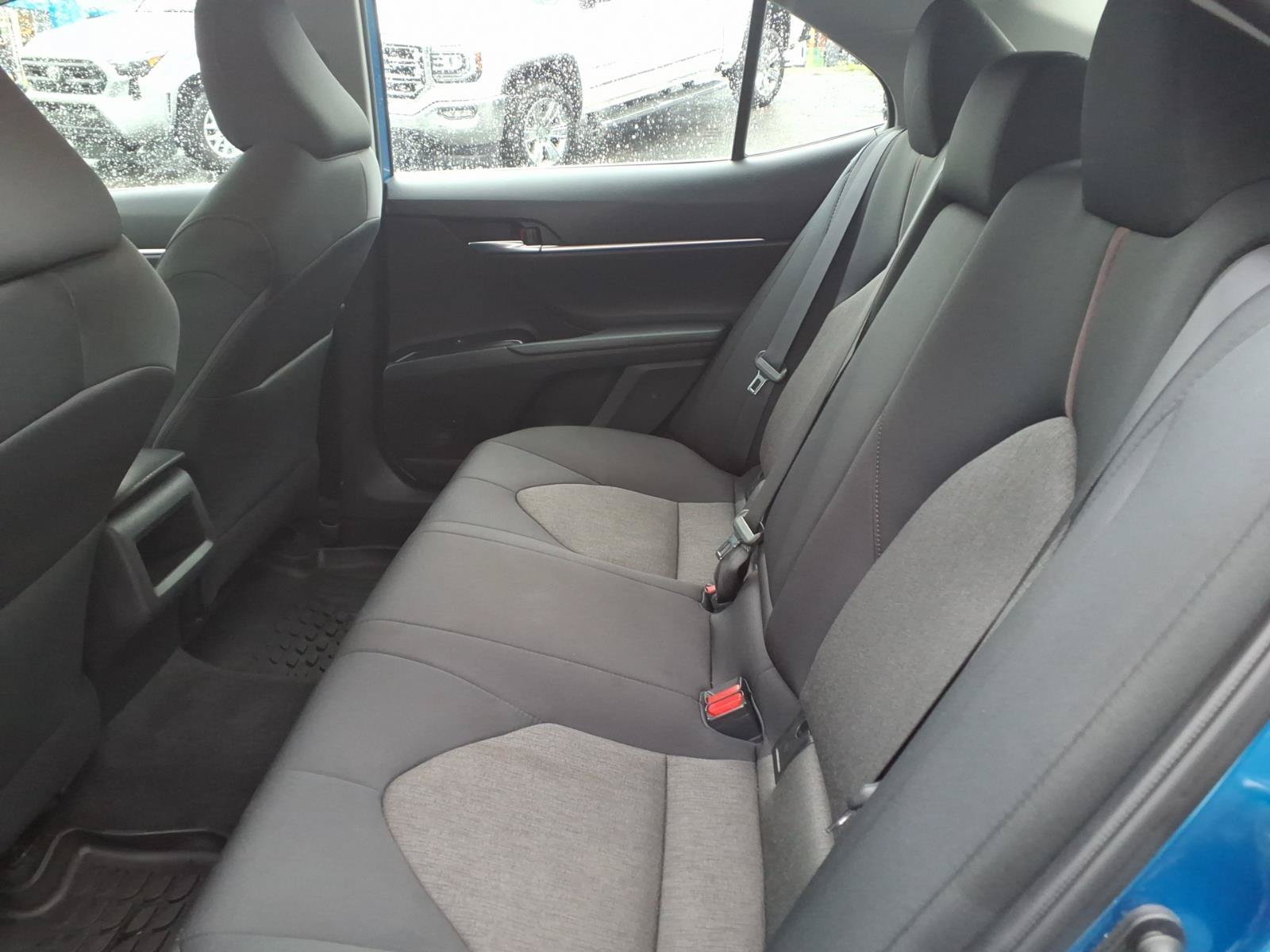 2020 Toyota Camry LE - Photo 13