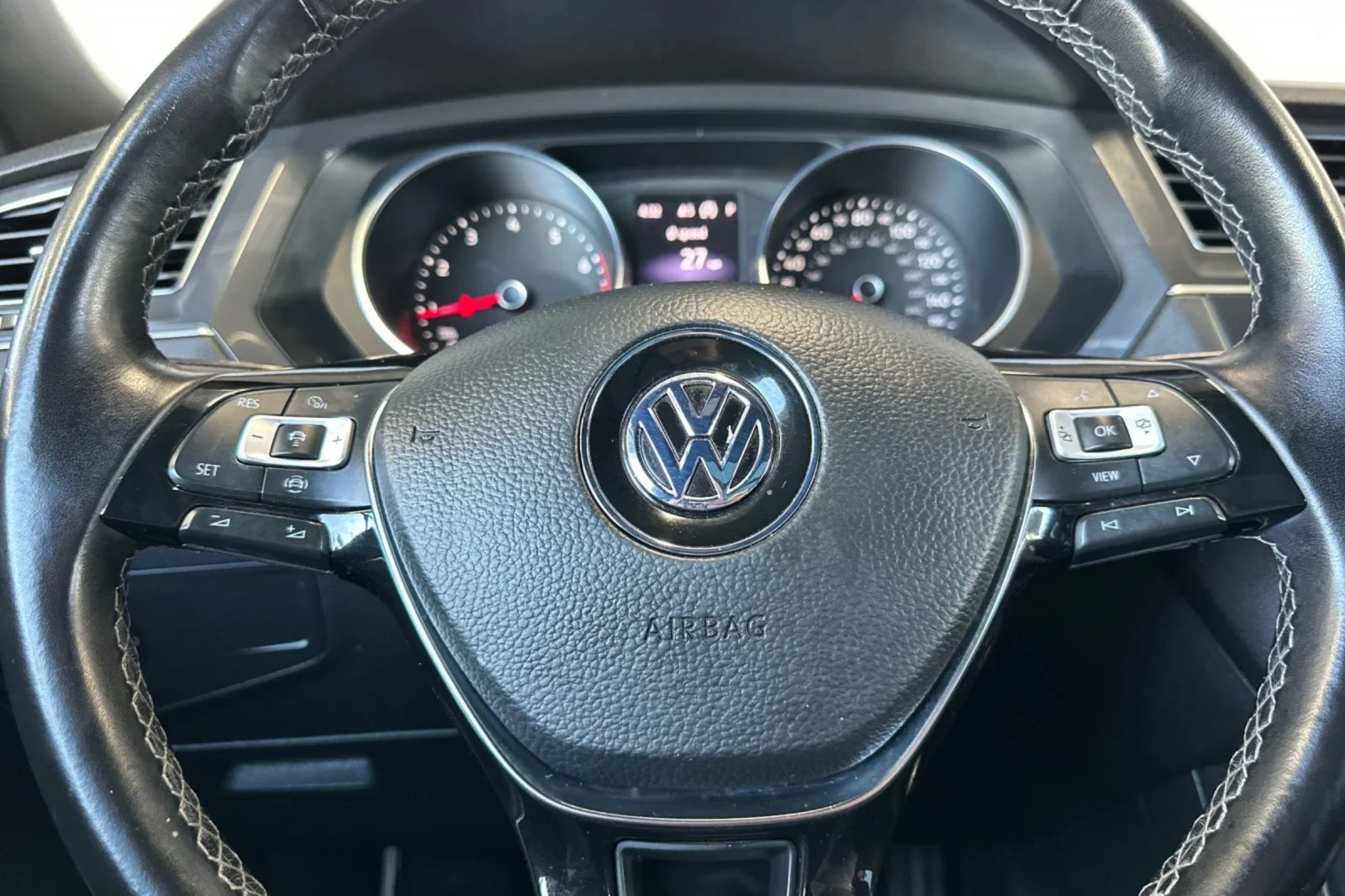 Used 2021 SILVER METALLIC Volkswagen SE R-Line Black image 22