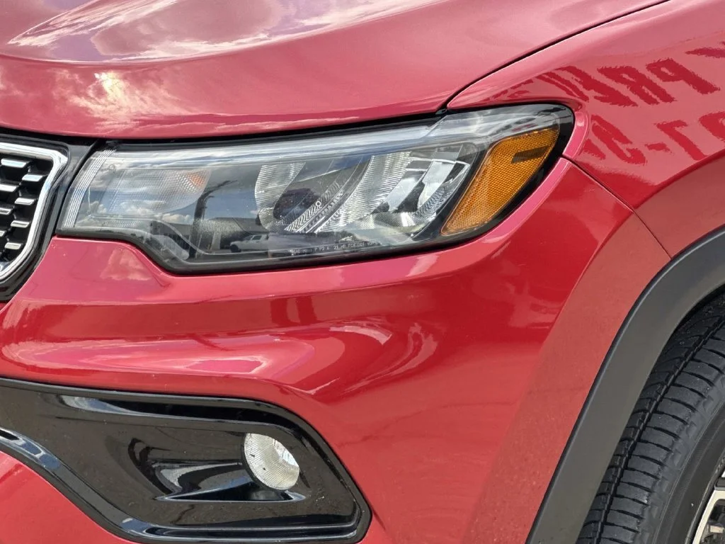 Used 2025 Red Jeep Limited image 5
