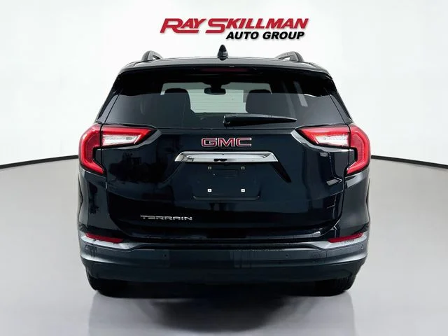 Used 2022 Black GMC SLE image 6
