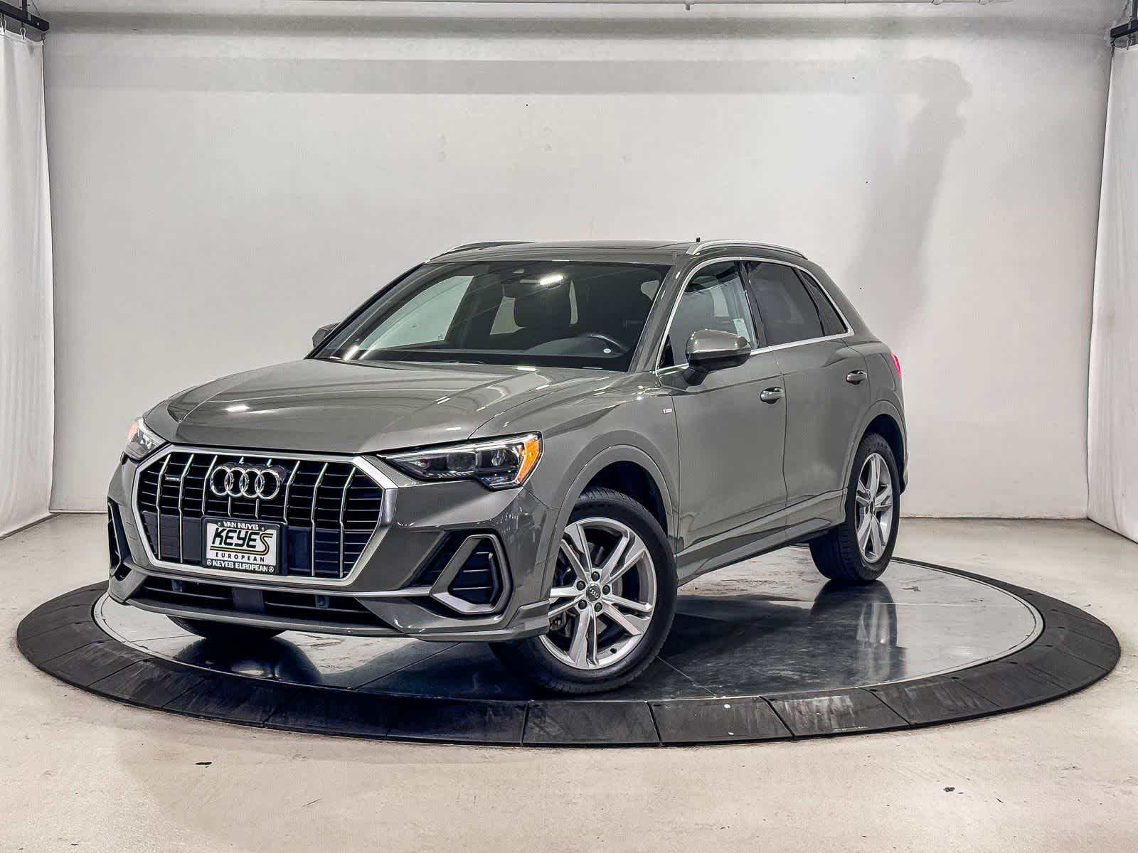 2019 Audi Q3 45 TFSI S Line Prestige quattro's photo